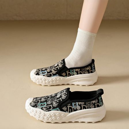 帆布鞋女2026新款春季厚底老北京布鞋软底不累脚一脚蹬孕妇渔夫鞋