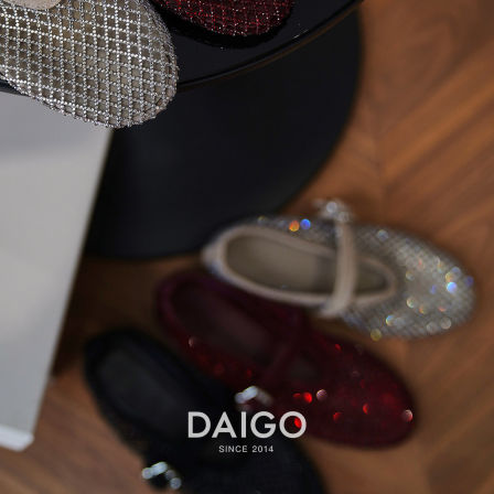 大果store【水晶鞋】承包春夏漂亮鞋子~Ala*a不掉钻麂皮镂空渔网