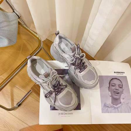 VK定制 韩版真皮时尚休闲运动鞋女