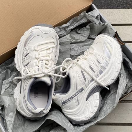 2026新款时尚休闲鞋女厚底增高运动鞋百搭舒适透气老爹鞋