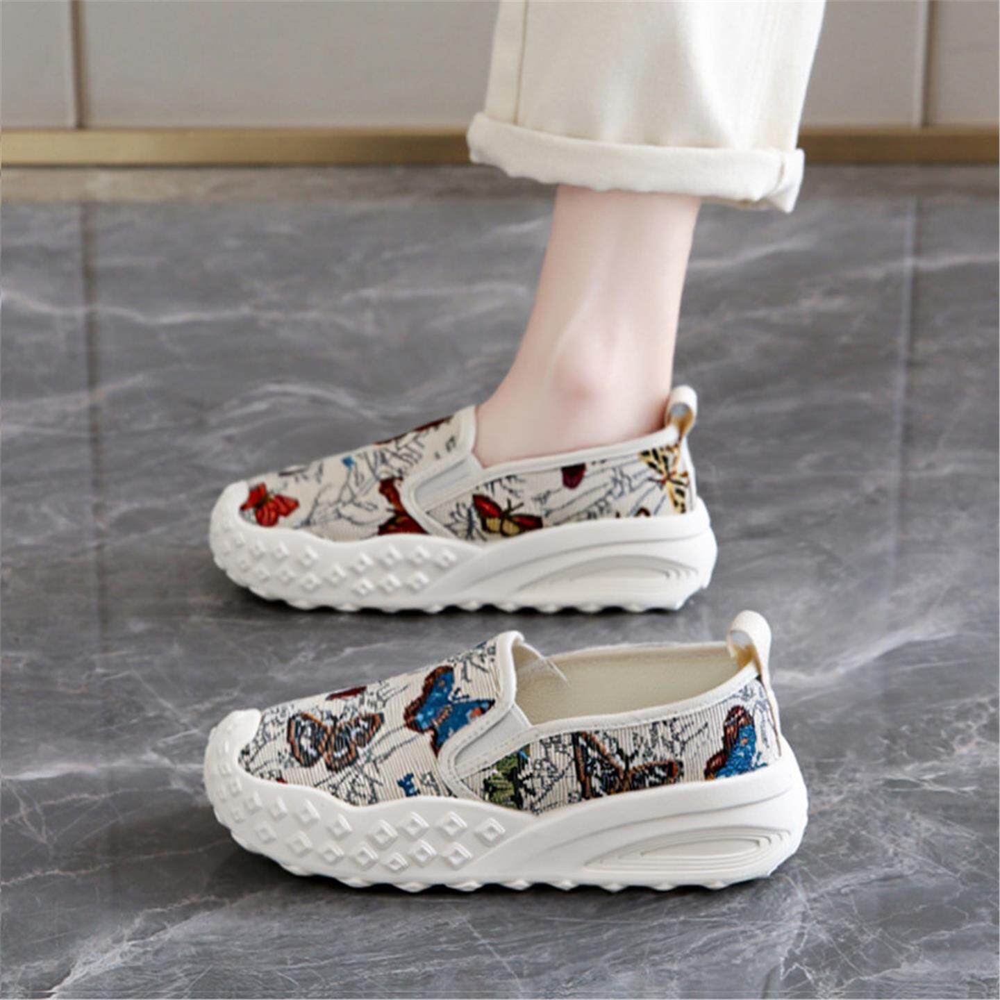 老北京布鞋女2026新款孕妇一脚蹬运动鞋软底不累脚妈妈帆布渔夫鞋主图