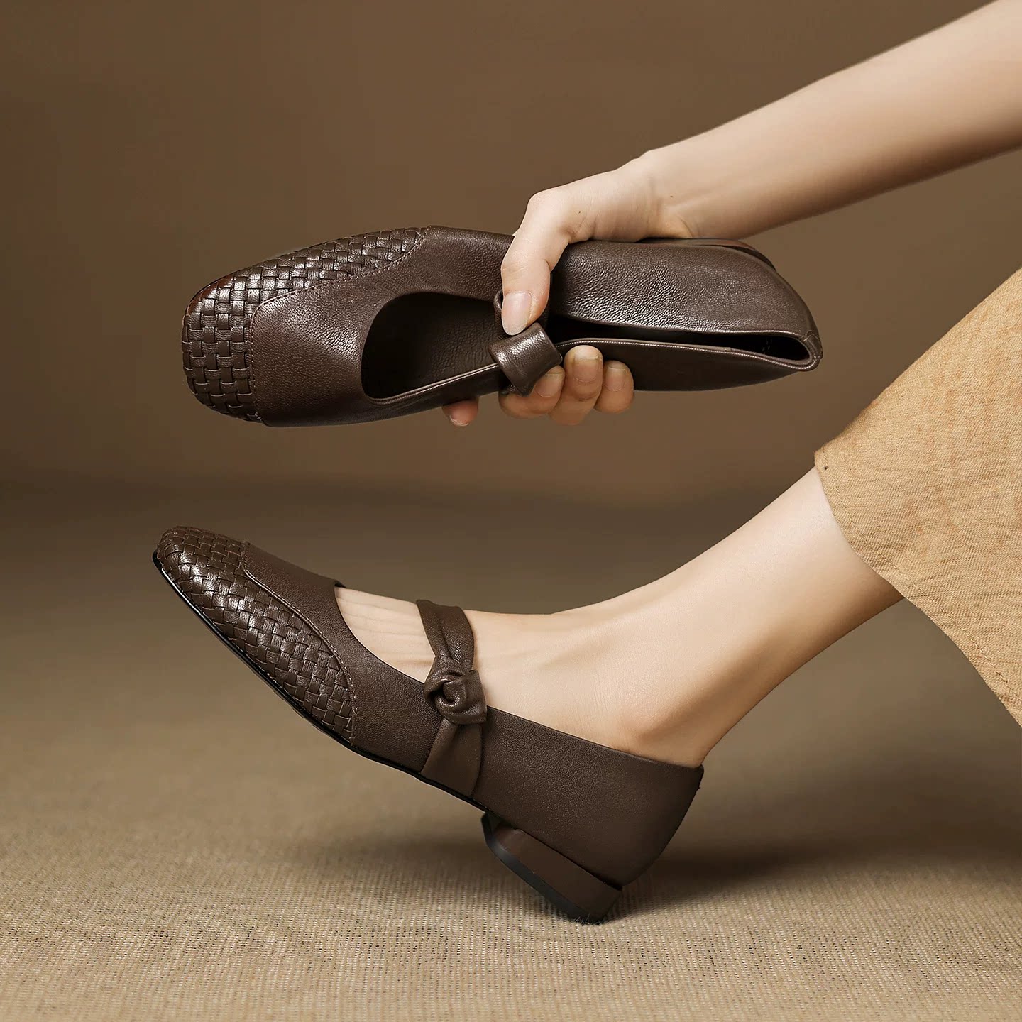 真皮编织玛丽珍女鞋春季粗跟方头奶奶鞋不累脚配裙子浅口单鞋主图