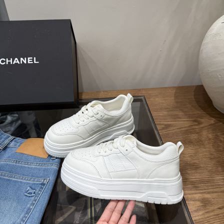 2026春季厚底增高小白鞋女圆头系带百搭舒适面包鞋松糕底休闲鞋