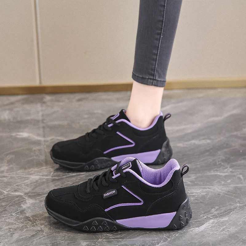 踩屎感软底老北京运动鞋女妈妈鞋春秋耐磨轻便皮面休闲旅游鞋防滑主图