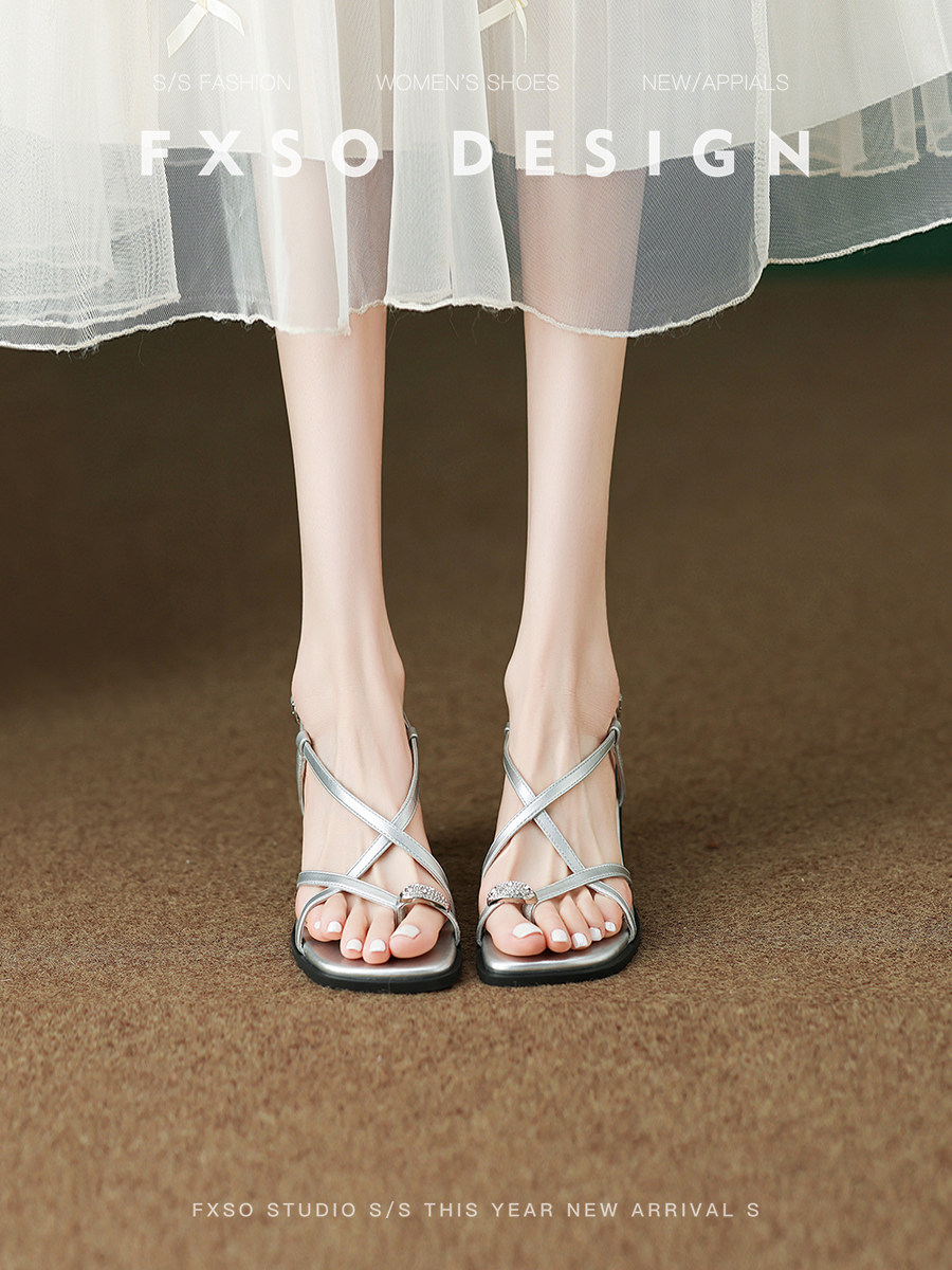 羊皮【方巷大叔】2026春季新款罗马凉鞋粗跟夹趾通勤高跟鞋子女款主图