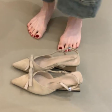 羊皮版~甜美风气质尖头包头凉鞋女蝴蝶结后绊带绝美百搭楔型单鞋