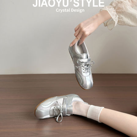 真皮~骄屿复古银色内增高系带德训鞋2026新款轻便运动芭蕾玛丽珍