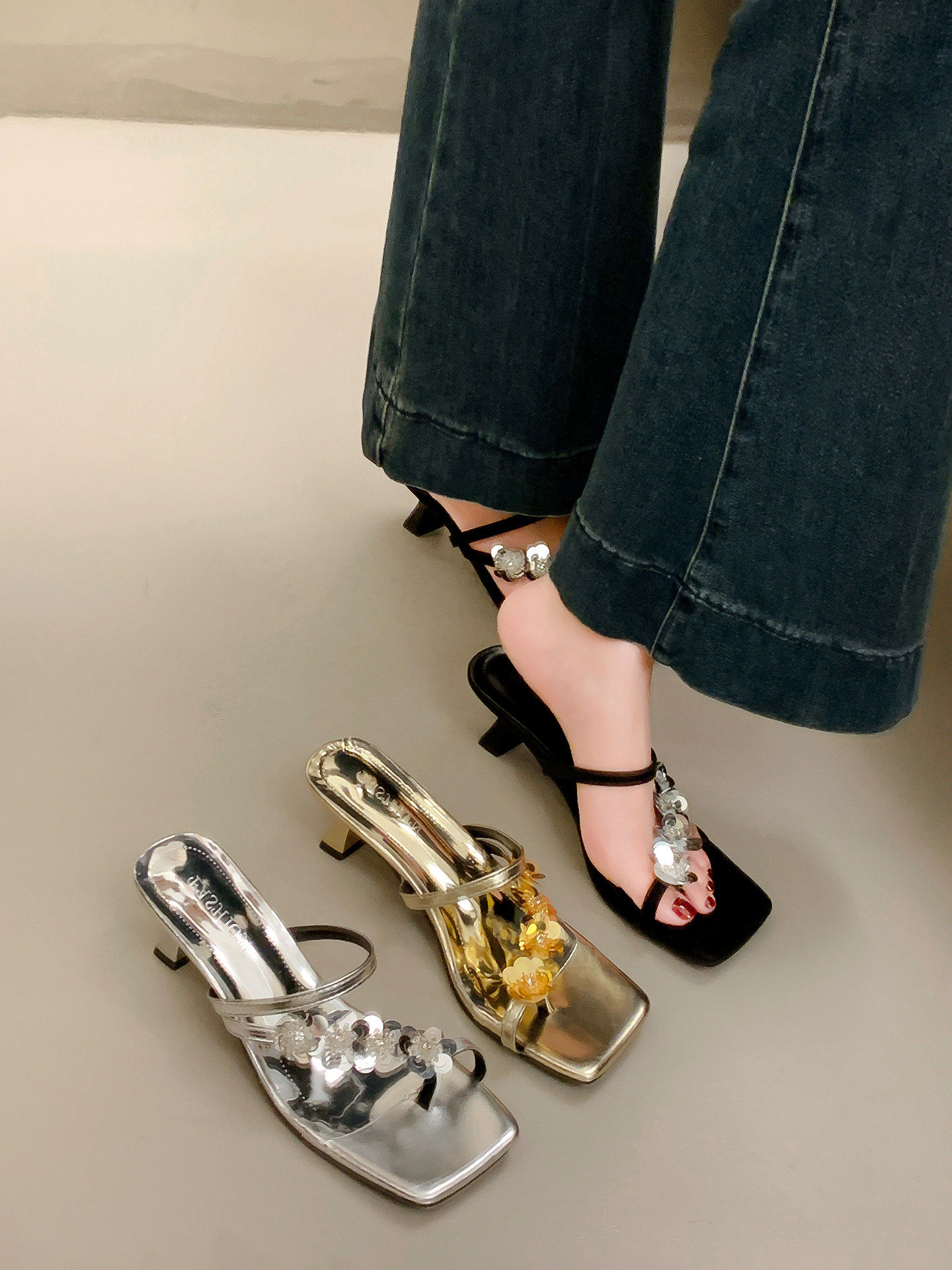 绝美花朵亮片套趾夹角凉拖鞋女夏季外穿新款配裙子仙女风高跟凉鞋主图