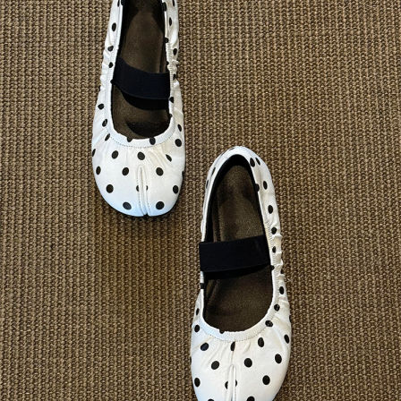 羊皮版~时尚感波点小众分趾鞋女一字带浅口圆头玛丽珍鞋低跟单鞋