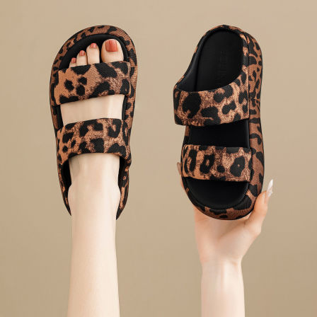 卓诗尼厚底一字拖女款2026夏季新款外穿软底踩屎感豹纹沙滩凉拖鞋