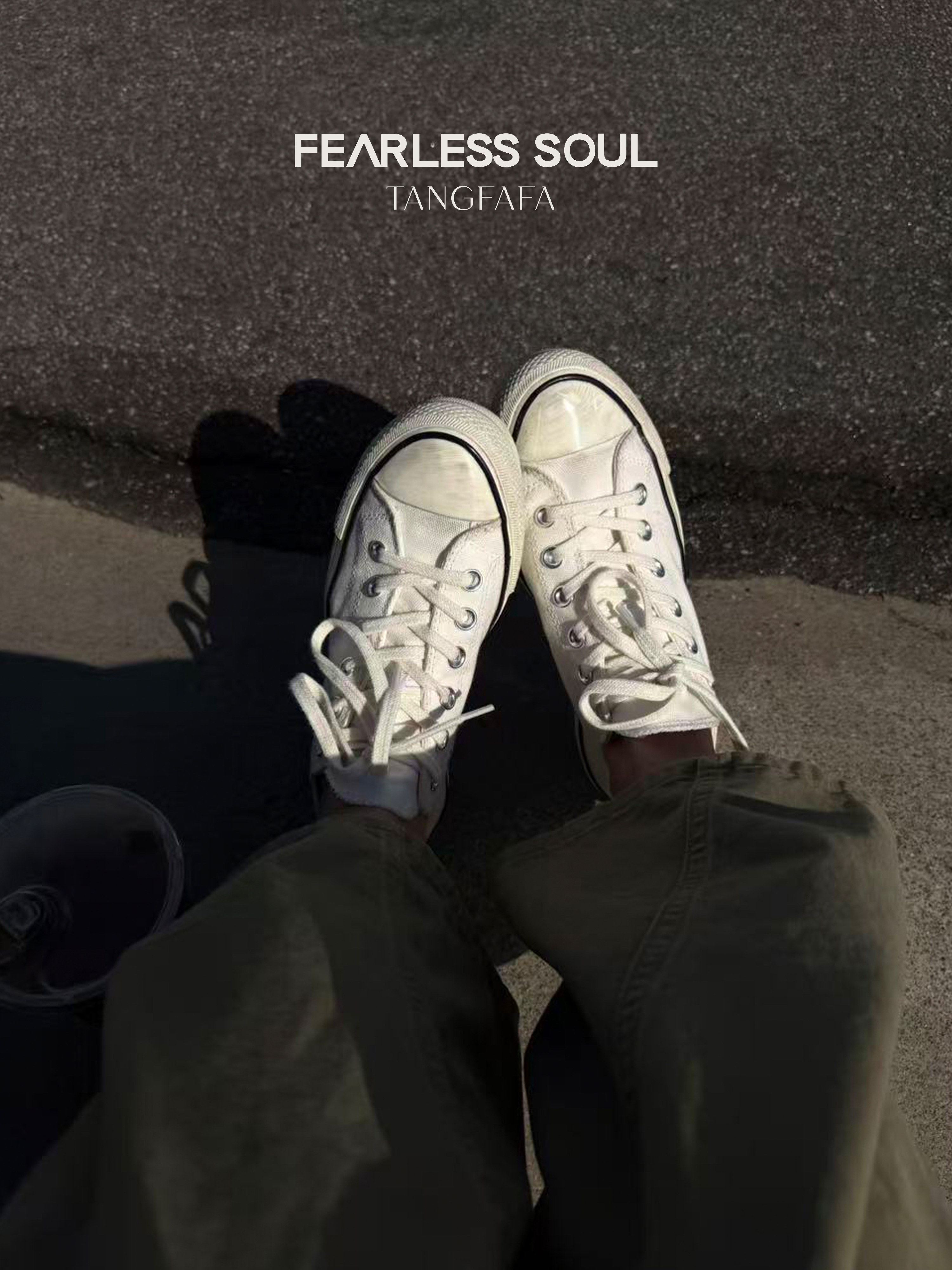 Taffa唐发发 新款休闲百搭平底透气复古擦旧低帮帆布鞋女主图