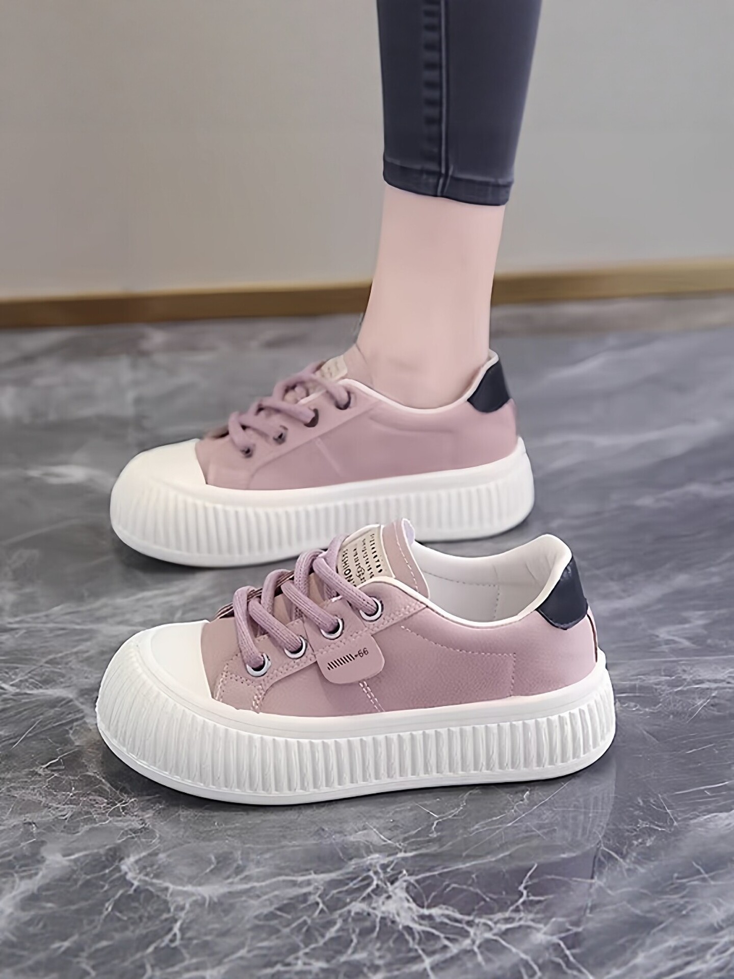 帆布鞋女2026新款爆款春季百搭厚底小众软底巨好看板鞋运动休闲鞋主图