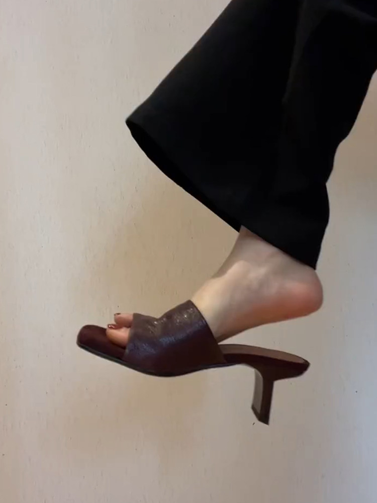 羊皮版~休闲极简时尚复古外穿高跟鞋女法式方头气质百搭露趾凉拖主图