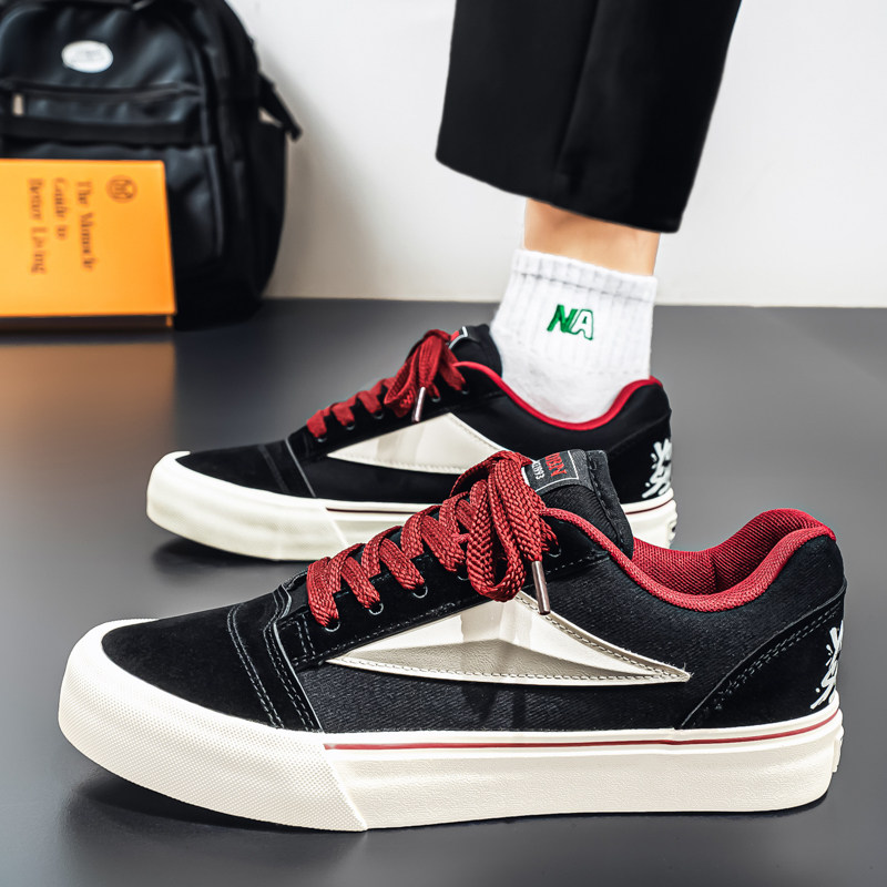 男鞋2026新款夏季透气超火潮牌高级感板鞋运动青少年百搭小众潮鞋主图