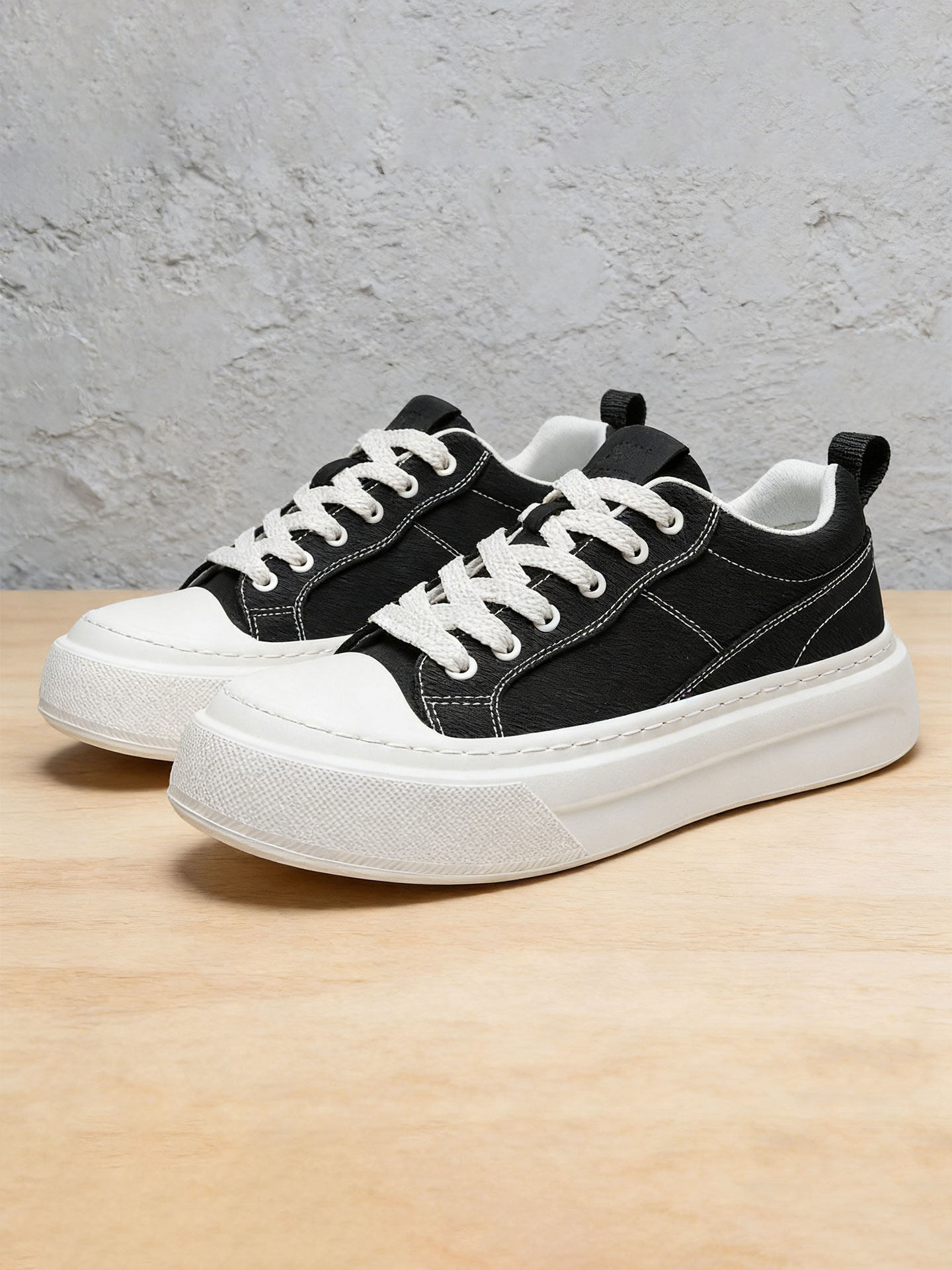 帆布鞋男款2026新款夏天薄款男士板鞋不闷脚青少年百搭休闲鞋增高主图