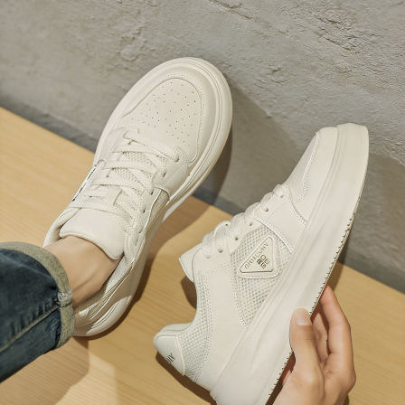 小白鞋男款2026新款夏天透气镂空网鞋男生不脚臭休闲厚底网面板鞋