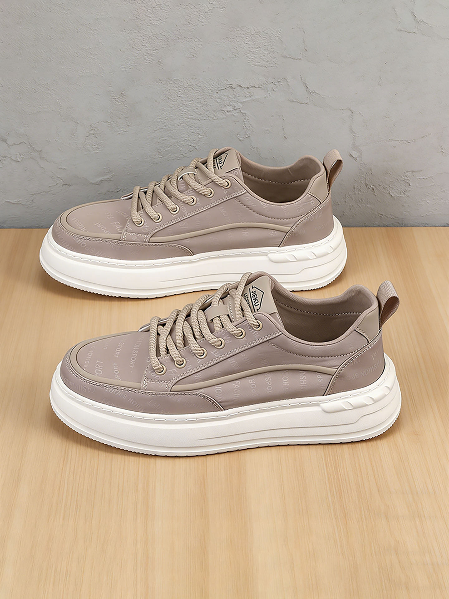 夏季男鞋2026新款透气薄款厚底帆布板鞋男士防臭鞋子休闲布鞋男款主图