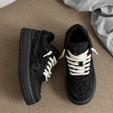 黑色帆布厚底板鞋男女破洞低帮2026新款增高运动休闲百搭通勤潮鞋