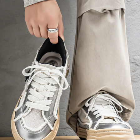 男生鞋子高级感银色板鞋贝壳头增高厚底学生青少年百搭休闲赛车鞋