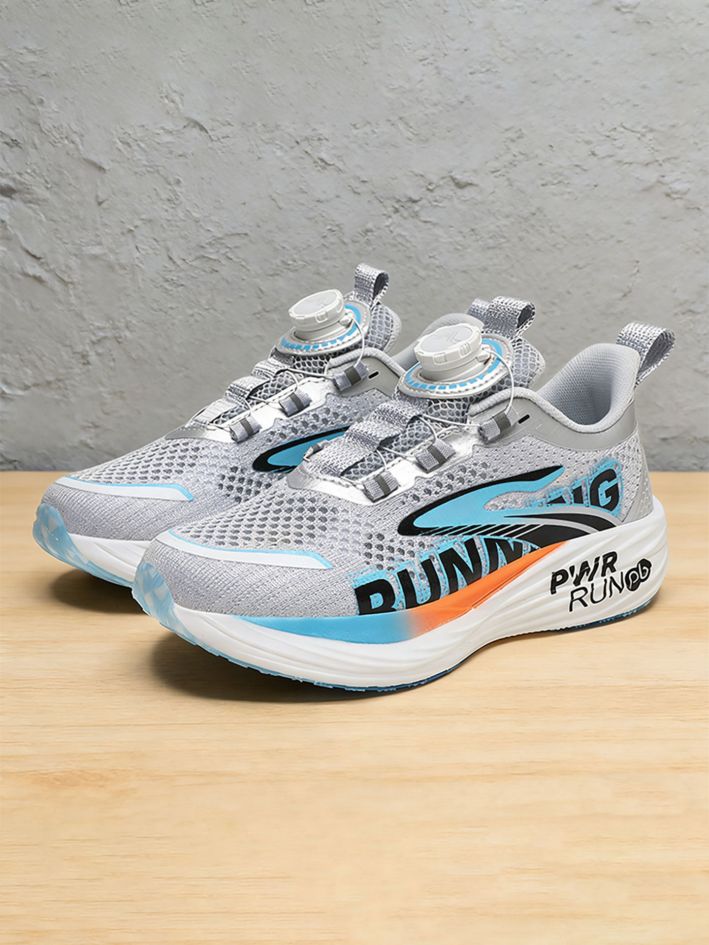 夏季透气男生运动鞋软底大童青少年网眼镂空超薄小学生旋转扣跑鞋主图