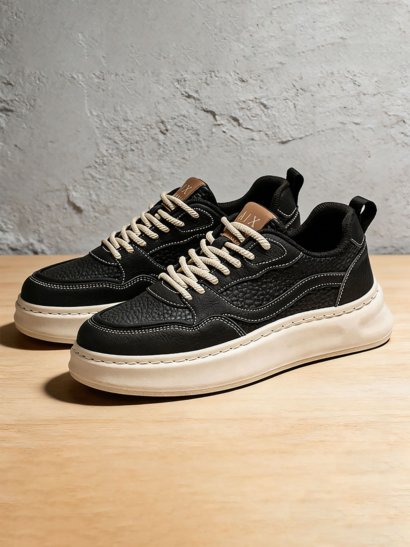 春季鞋子男鞋2026新款皮面防水黑色板鞋男士增高厚底高级感小白鞋主图