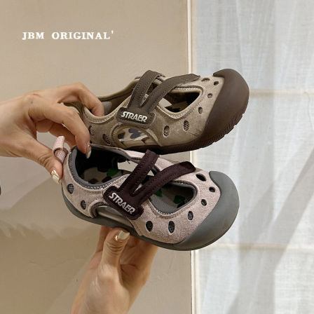 JBM 韩版儿童丑萌镂空框子鞋2026春夏男女童复古大头防滑运动凉鞋