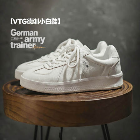 马登2026春季新款百搭经典小白鞋厚底德训鞋男款潮流复古休闲板鞋