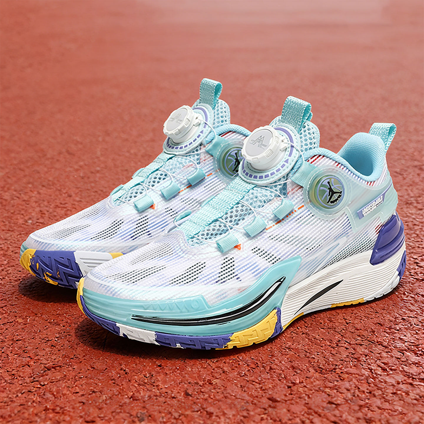 男孩休闲跑步鞋软底轻便夏季防臭网面鞋小学生旋转扣透气运动鞋子主图