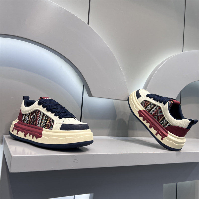 欧洲站男鞋2026春季新款潮牌高级感运动休闲刺绣印花板鞋百搭潮鞋主图