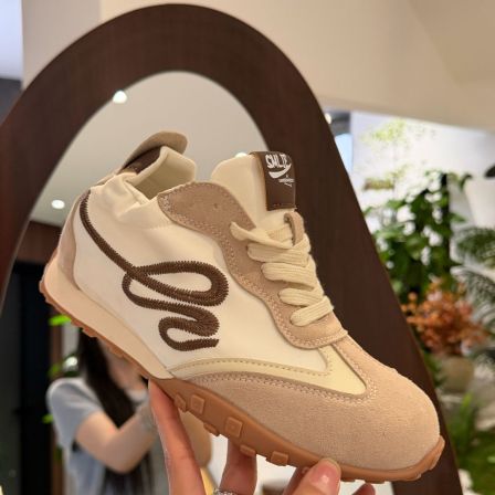 【奶雾闲步】小雨韩版爆款透气潮鞋女生防滑增高时尚百搭休闲德训鞋