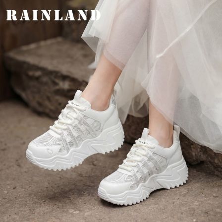 雨土2026新款百搭休闲运动鞋女春季网面透气增高厚底老爹鞋显脚小