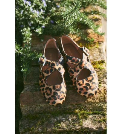 【跟高0.5cm+内增高1.5cm】新款百搭豹纹浅口带扣低跟女士单鞋0858