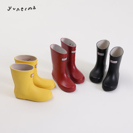 宝宝四季款彩色中筒雨靴儿童时尚胶鞋幼儿百搭防水鞋女童防滑靴潮