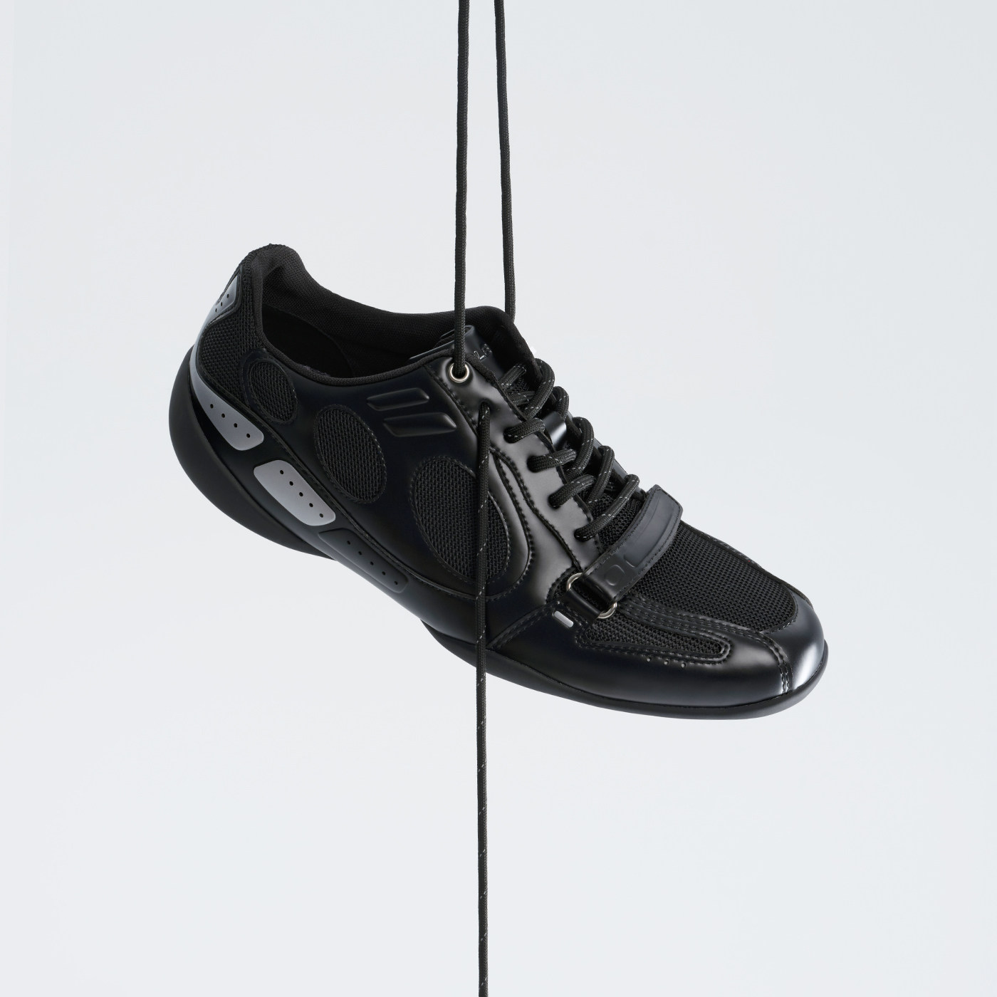 CRICLE CAGE环洞-涟漪系列-魔术贴撞色复古运动休闲平底鞋26新款主图