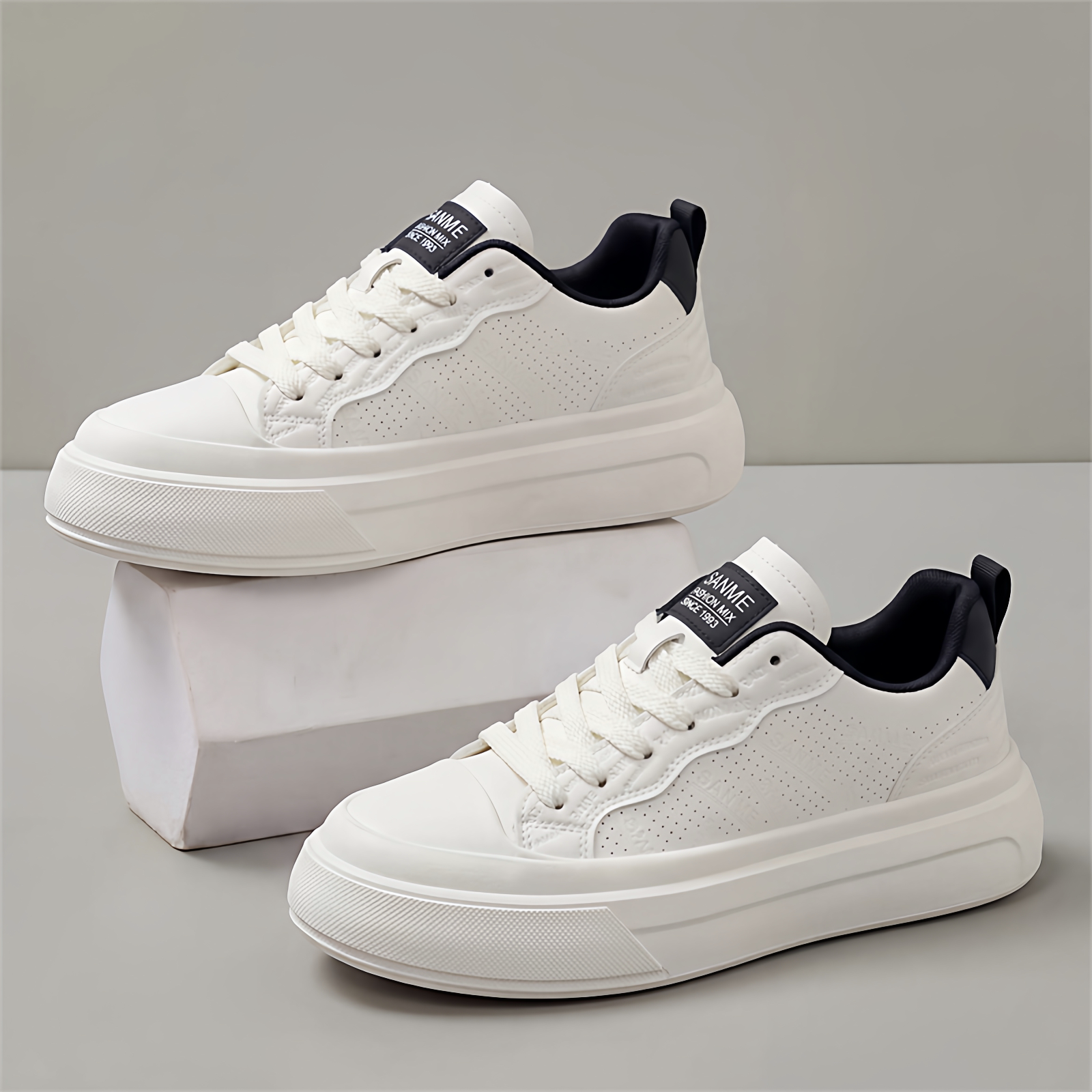 夏季男鞋2026新款爆款学生运动板鞋子男款厚底增高休闲男士小白鞋主图