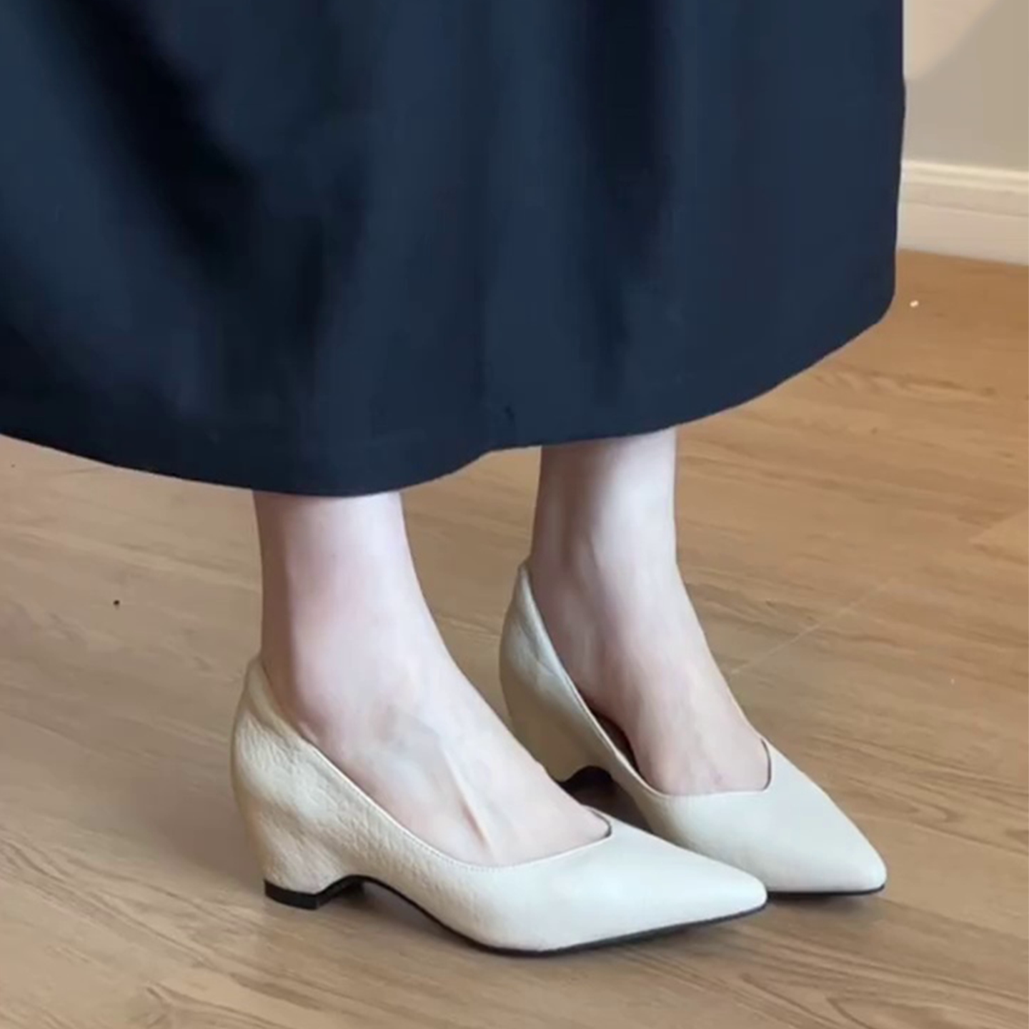 羊皮版~简约设计尖头内增高小个子通勤百搭外穿韩式一脚蹬女单鞋主图