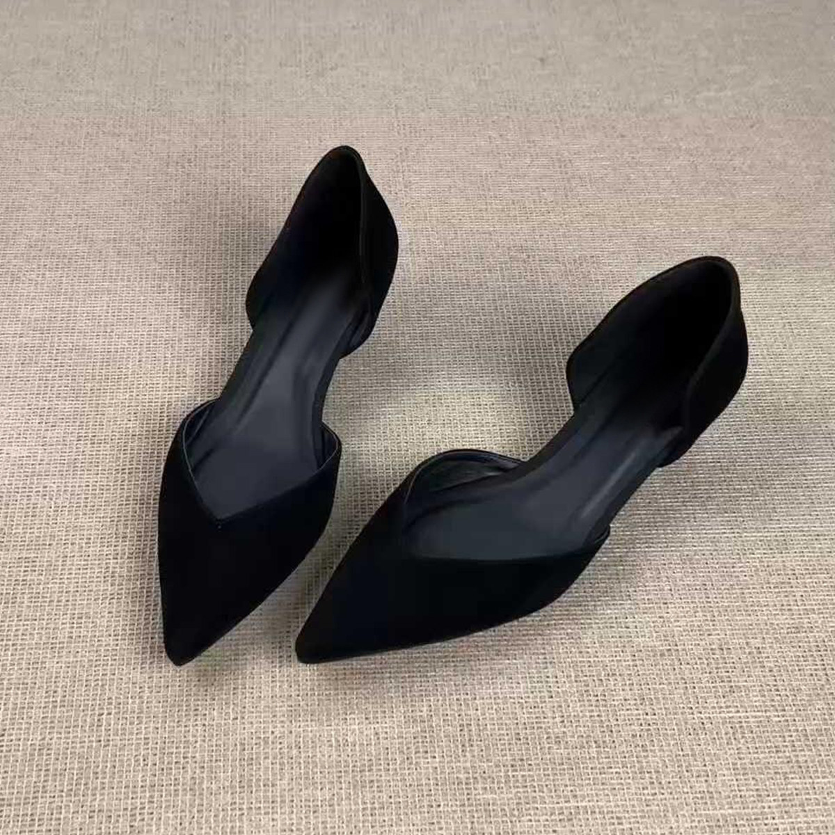 羊皮版~法式性感黑色尖头浅口单鞋女猫跟气质显瘦时尚中空高跟鞋主图