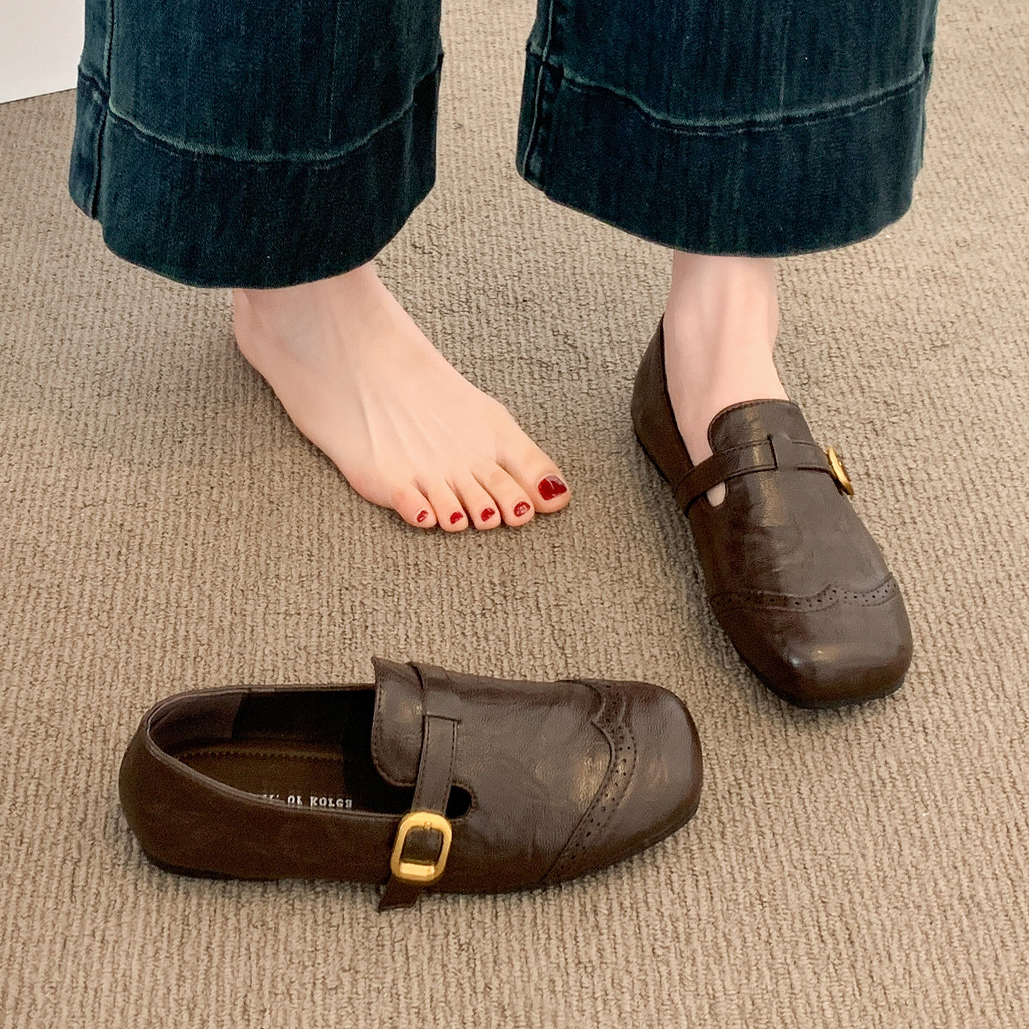 玛丽珍小皮鞋女款2026新款春季法式气质平底配裙子雕花布洛克单鞋主图