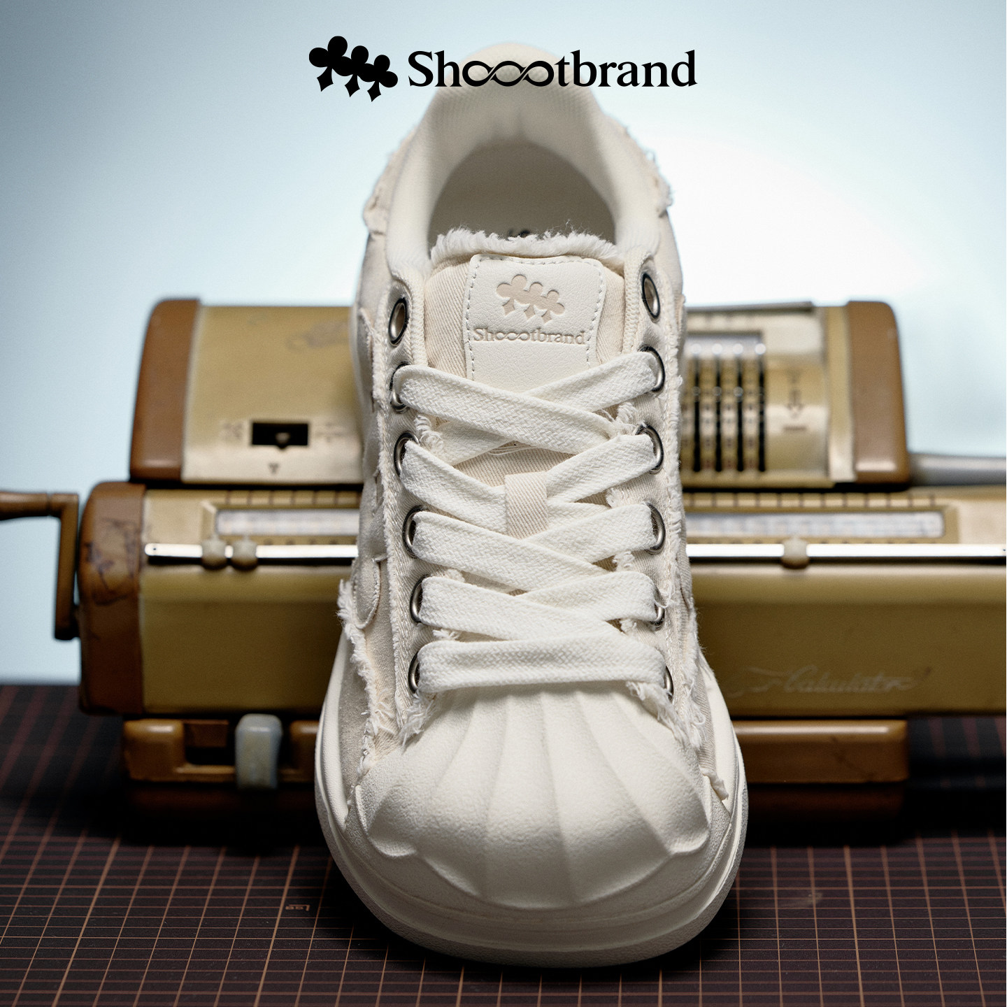 SHOOT BRAND异变贝壳头帆布鞋男女 复古做旧白色内增高大头鞋板鞋主图