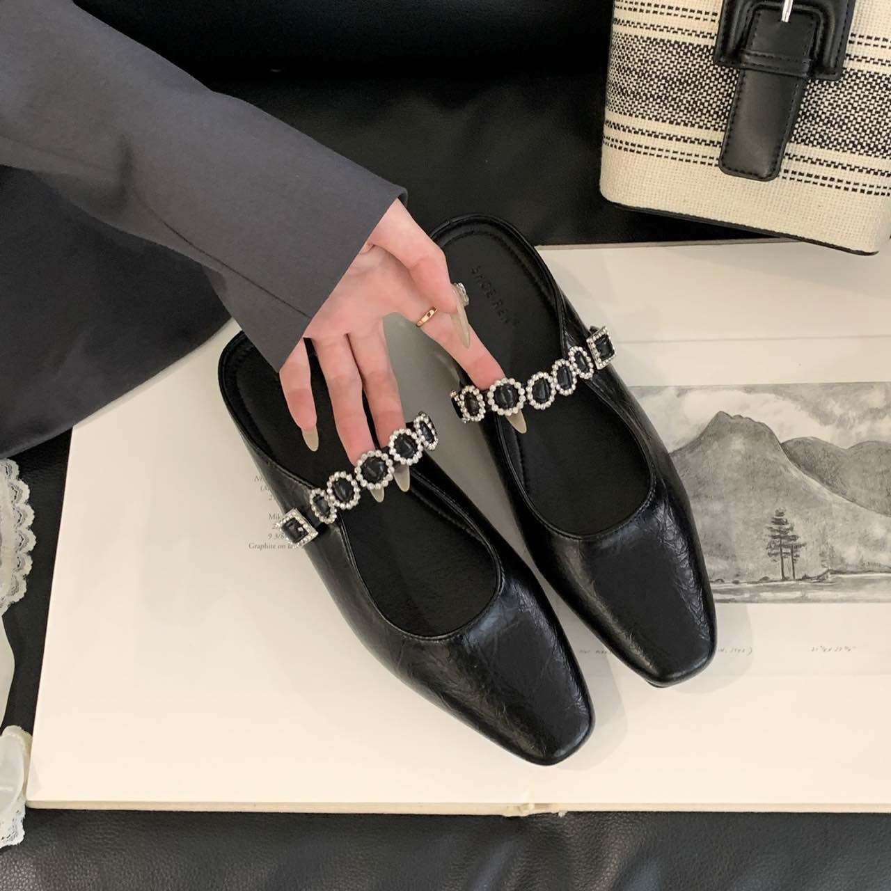 3.20小榴莲【跑单限购】跟高4cm超纤皮百搭半拖6509-3 H809主图