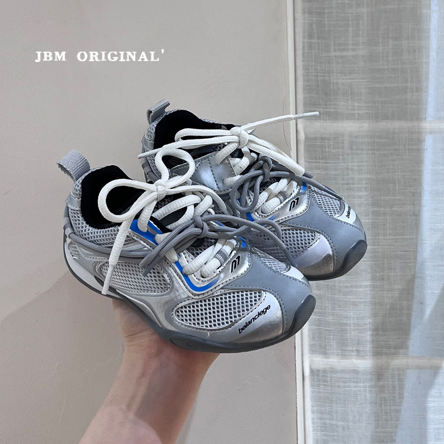 JBM 春夏儿童复古拼色网面运动鞋2026新款男女童机能薄底德训鞋主图