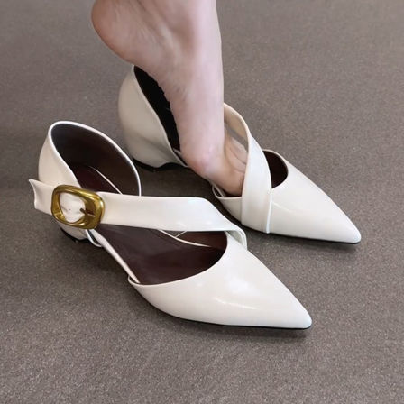 羊皮版~法式温柔白尖头包鞋女一字带内增高气质简约真皮中空凉鞋
