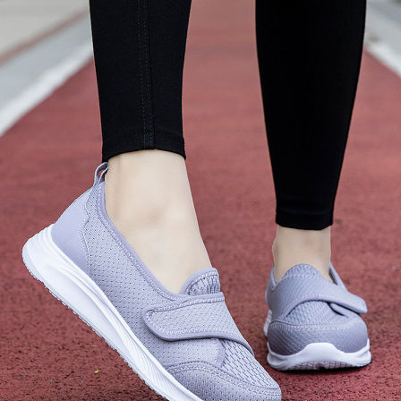 张凯丽老人鞋女防滑软底夏季大尺码妈妈鞋中老年舒适健步休闲运动鞋