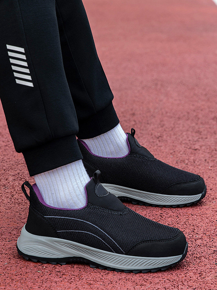 张凯丽一脚蹬妈妈鞋中老年舒适不累脚健步鞋夏季透气老人运动鞋女主图