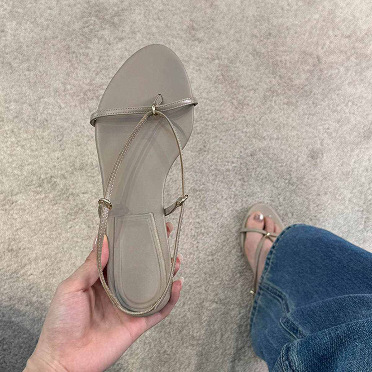 羊皮版~休闲简约时尚舒适平底凉鞋女度假风沙滩海边外穿罗马凉鞋主图