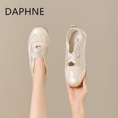 达芙妮小白鞋女2025流行新款爆款ins潮牌气质百搭小众单鞋芭蕾风