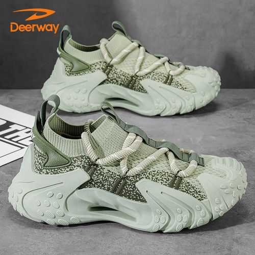 德尔惠【踏青鞋】夏季新款飞织透气百搭网面鞋轻便防滑运动防臭男鞋主图