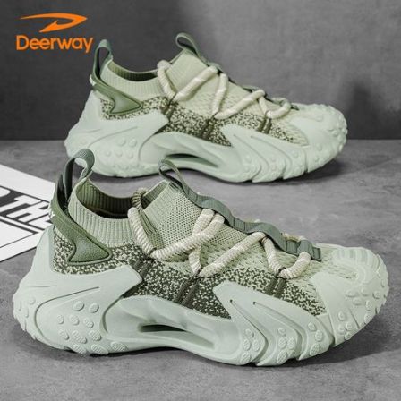 德尔惠【踏青鞋】夏季新款飞织透气百搭网面鞋轻便防滑运动防臭男鞋