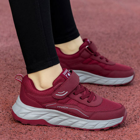 张凯丽老人鞋女款夏季2026新款妈妈鞋中老年舒适不累脚健步运动鞋