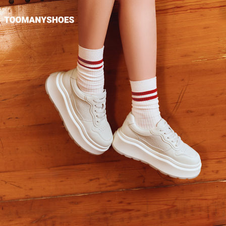【安琪儿推荐】Toomanyshoes女鞋新款坠入云端休闲厚底板鞋小白鞋